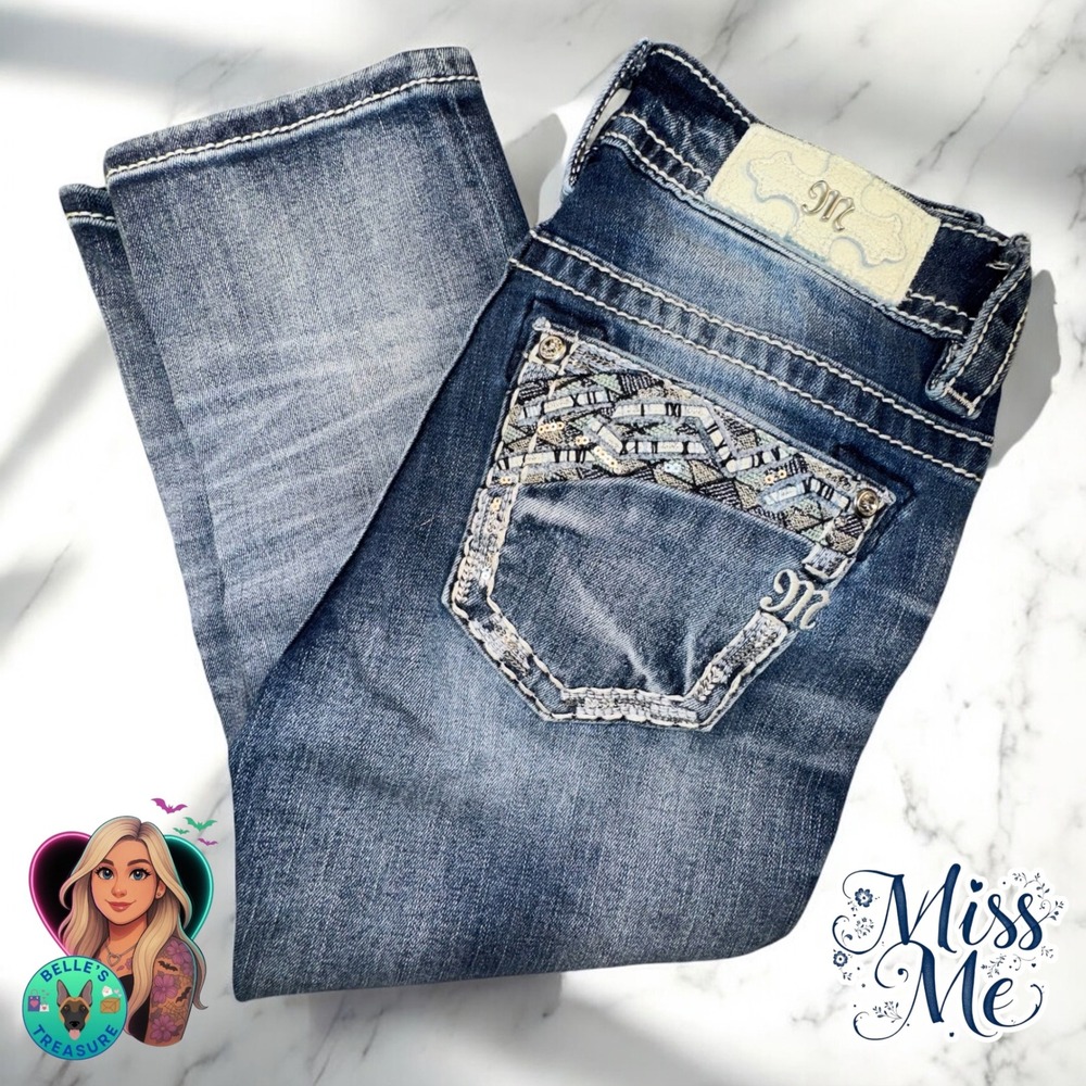 Miss Me Jeans Women's 26 Mid‎ Rise Capri Booty Bling Y2K Pockets Sequins 28x19